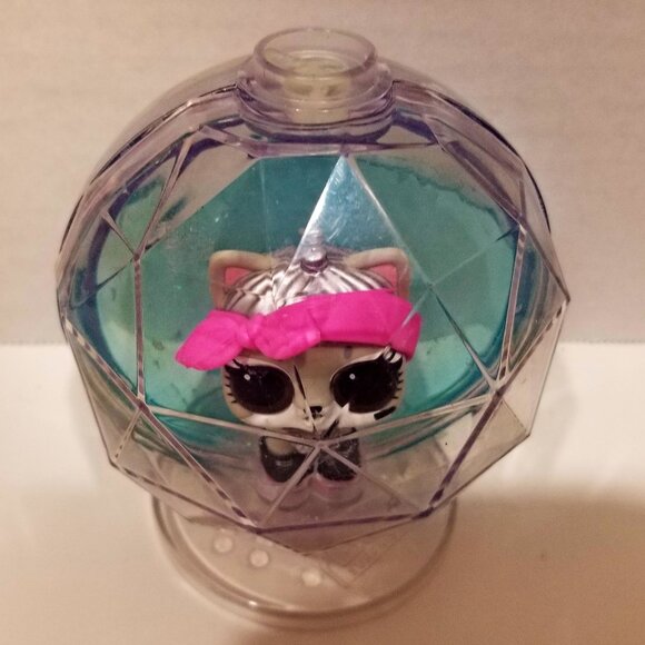 L.O.L. Surprise! Fluffy Pets Purrs Winter Disco Glitter Snow BB, EUC - Picture 13 of 16